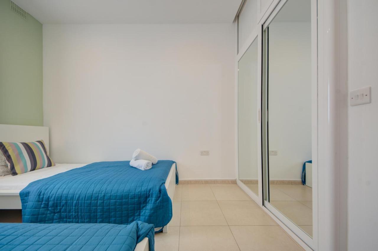 Azure Haven - Gzira Apartments And Penthouse By Shortletsmalta Exterior photo